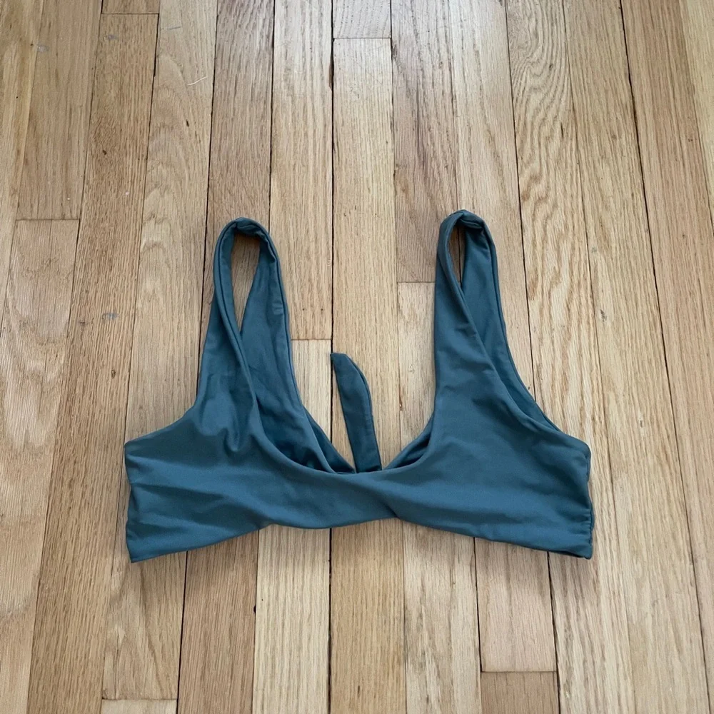 Bikini Top - Picture 2 of 2